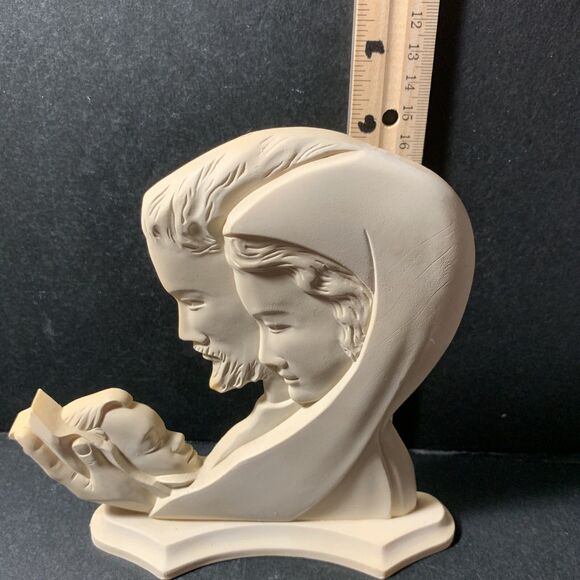MCM Holy Family Jesus Mary Joseph Hard Plastic Decor Vintage - Picture 4 of 6
